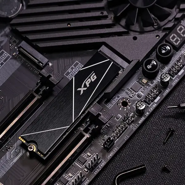 Ổ cứng SSD ADATA XPG GAMMIX S70 BLADE PCIe Gen4x4 M.2 2280